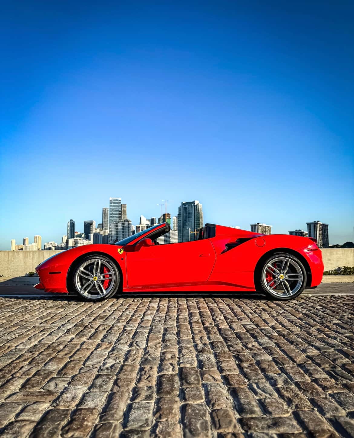 Ferrari 488 Spider Rental in Fort Lauderdale thumbnail 3