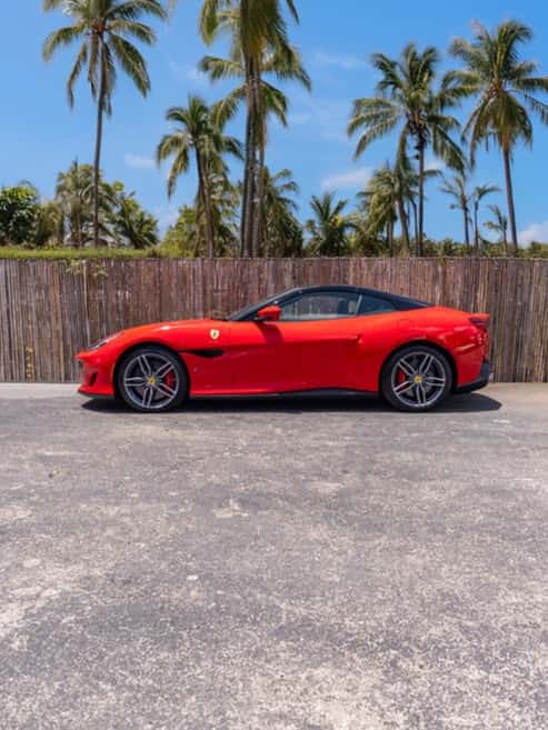 Ferrari Portofino Rental in Fort Lauderdale thumbnail 2