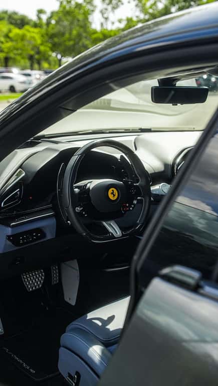 Ferrari Purosangue thumbnail 4