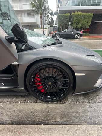 Lamborghini Aventador S Rental in Fort Lauderdale thumbnail 2