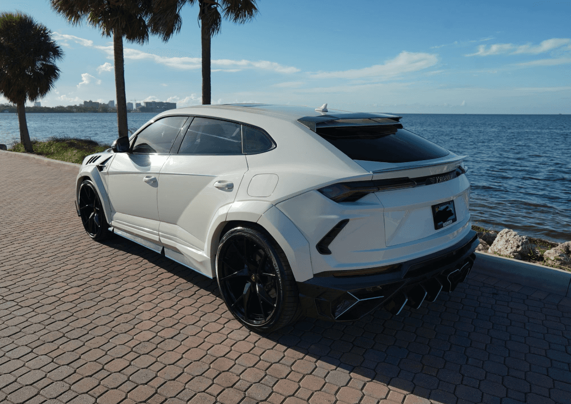 Mansory Lamborghini Urus Rental in Fort Lauderdale thumbnail 4
