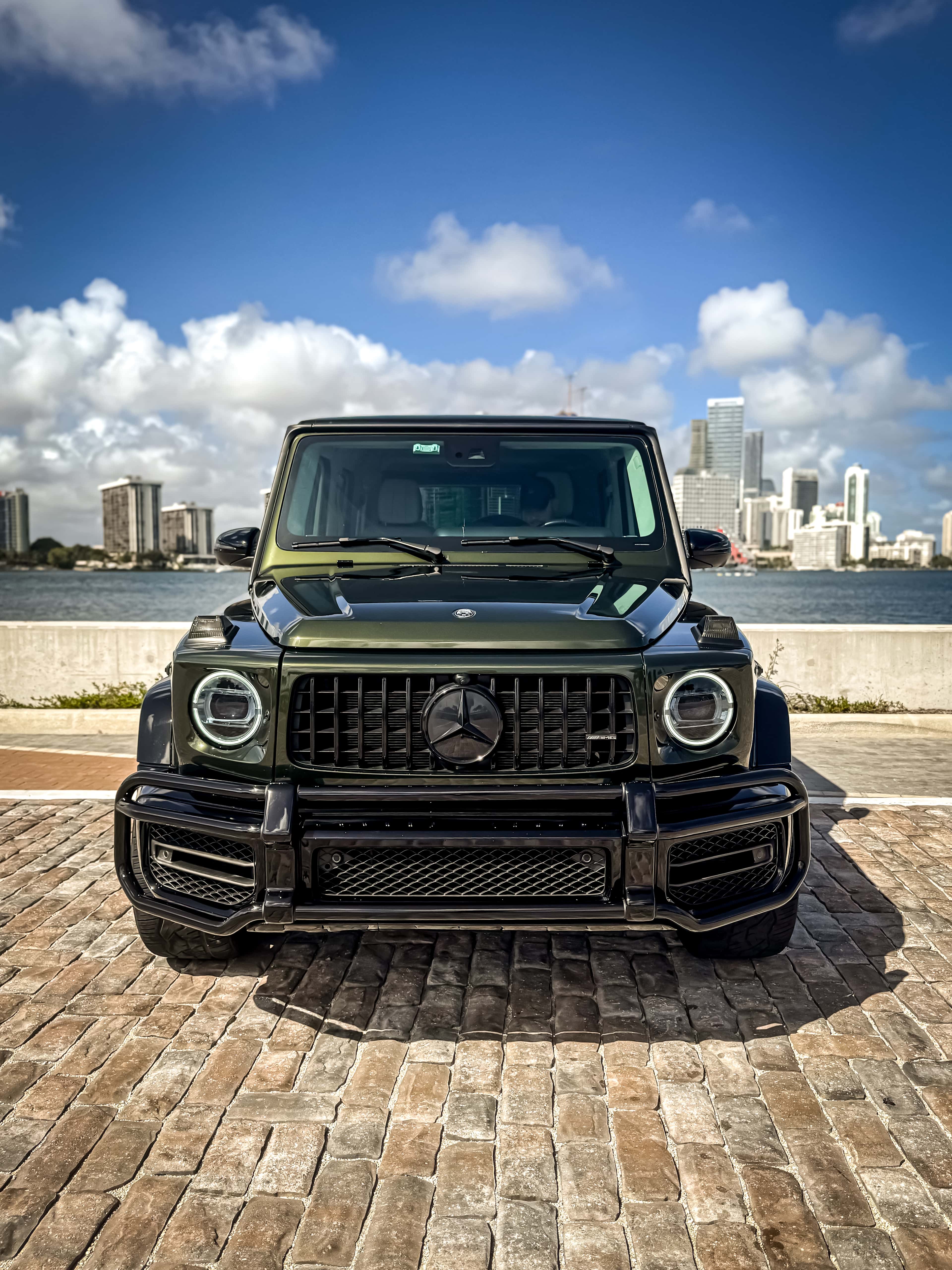 Mercedes G63 AMG Rental in Fort Lauderdale thumbnail 2