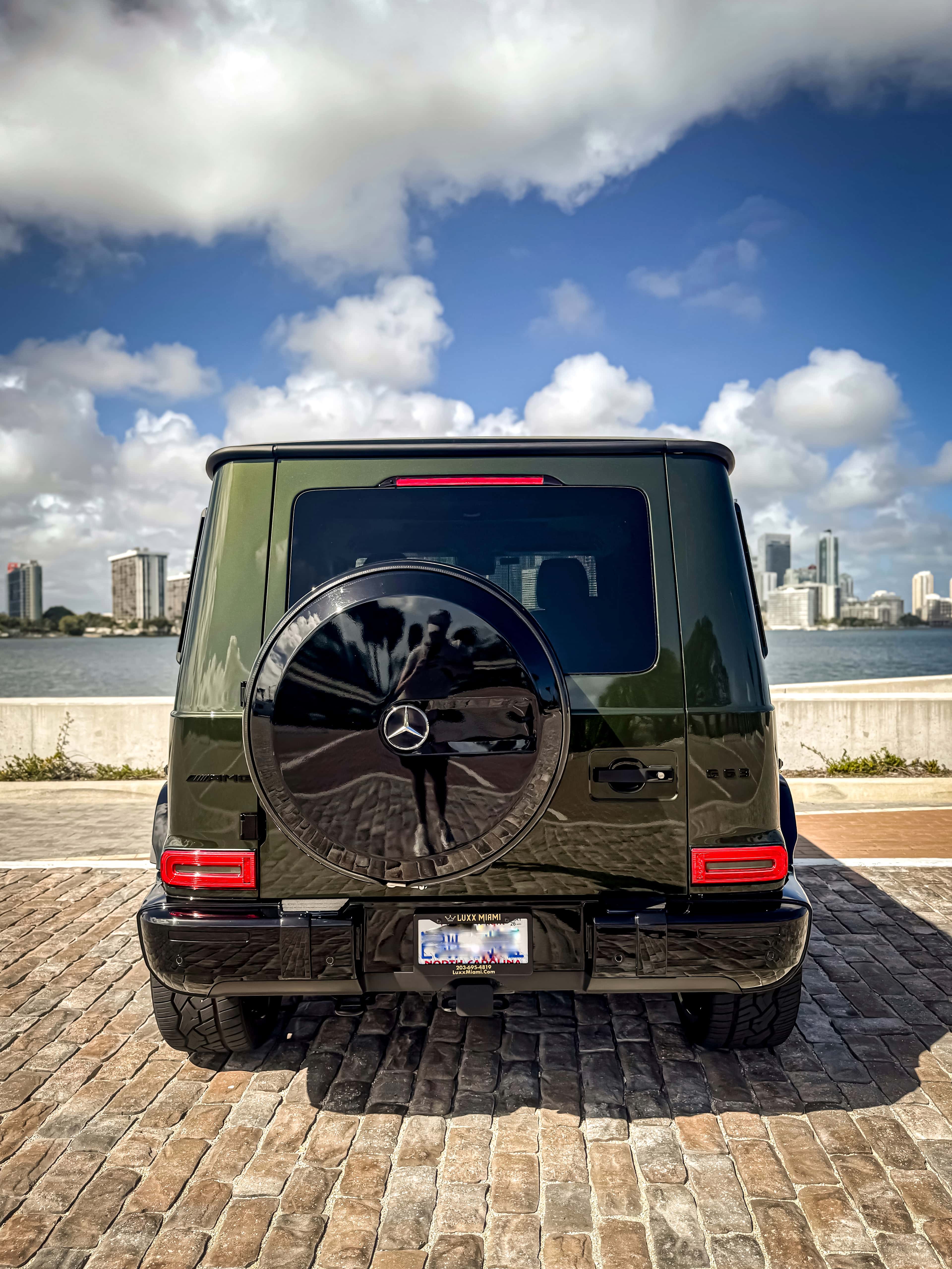 Mercedes G63 AMG Rental in Fort Lauderdale thumbnail 5