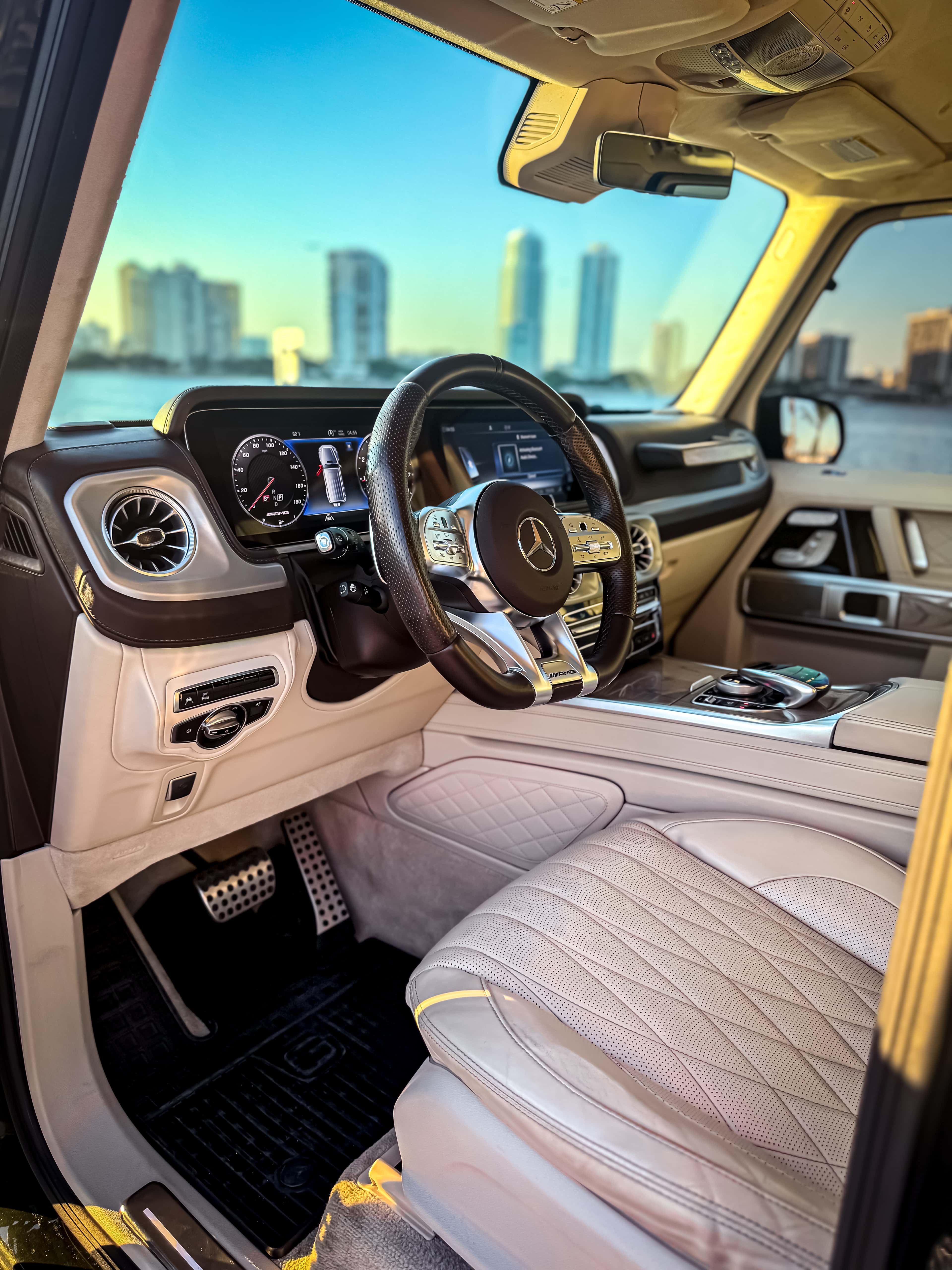 Mercedes G63 AMG Rental in Fort Lauderdale thumbnail 7
