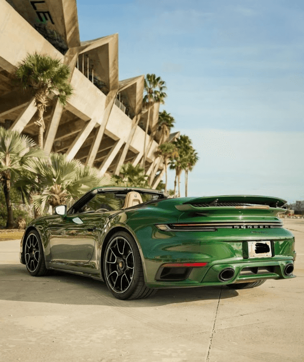 Porsche 911 Turbo Rental in Fort Lauderdale thumbnail 2