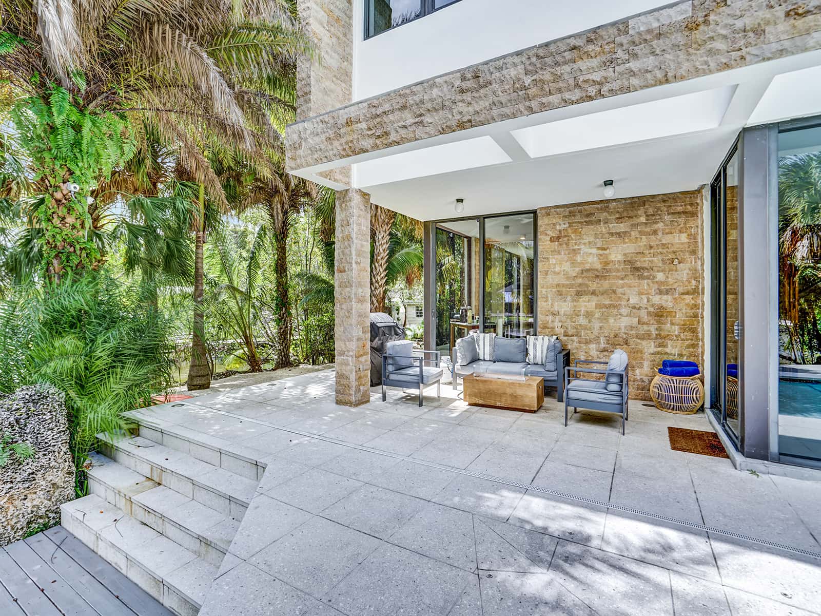 VILLA AMBER Rental in Fort Lauderdale thumbnail 2