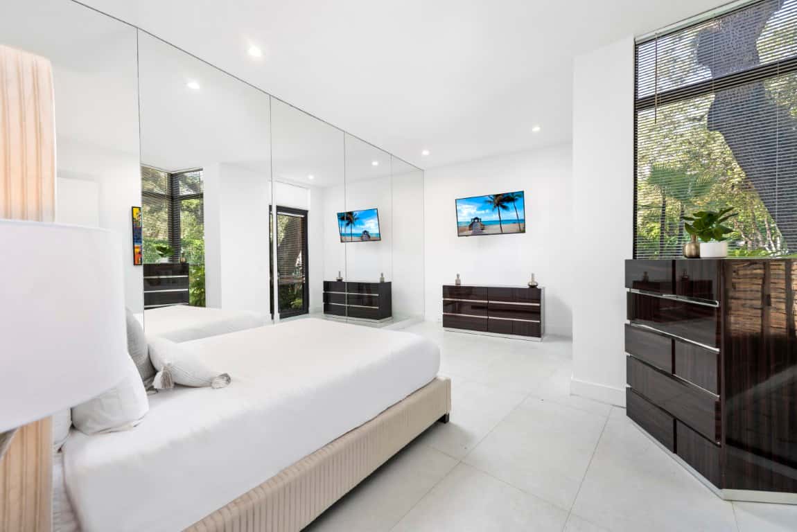 VILLA CELINE Rental in Miami thumbnail 7