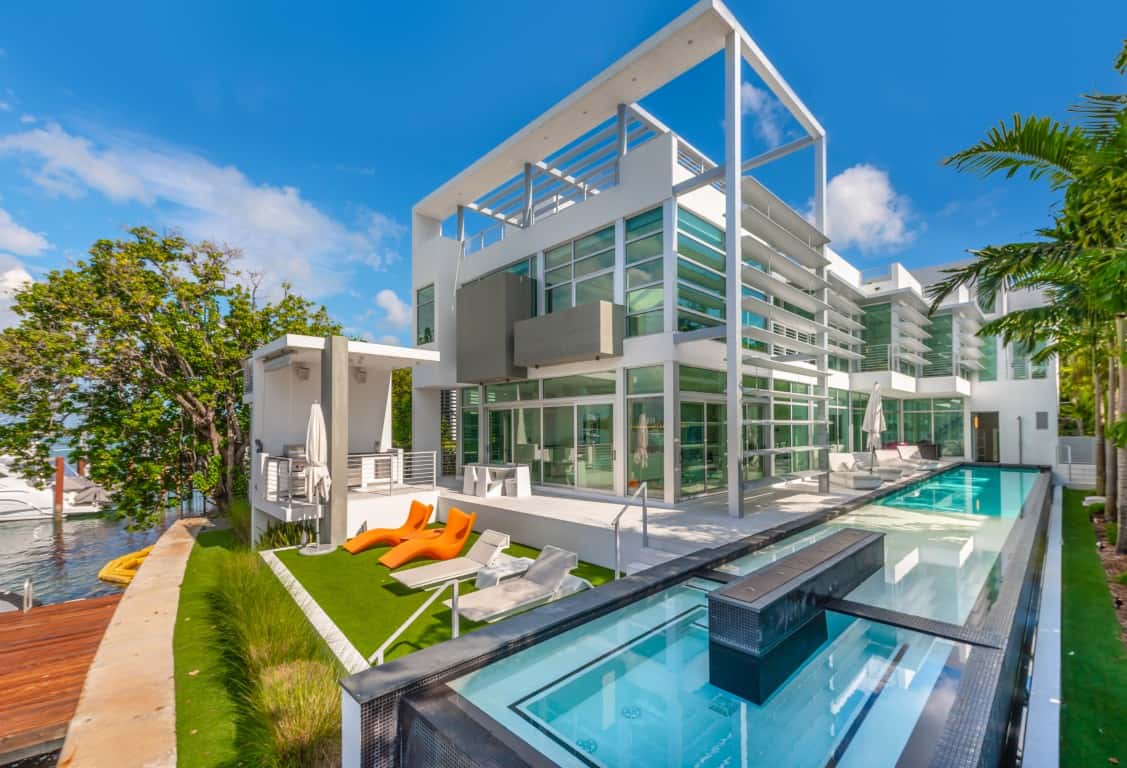 VILLA DAWN Rental in Miami thumbnail 1