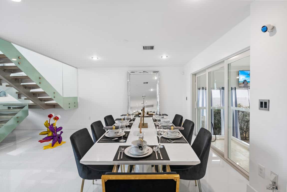 VILLA GLO Rental in Miami thumbnail 4