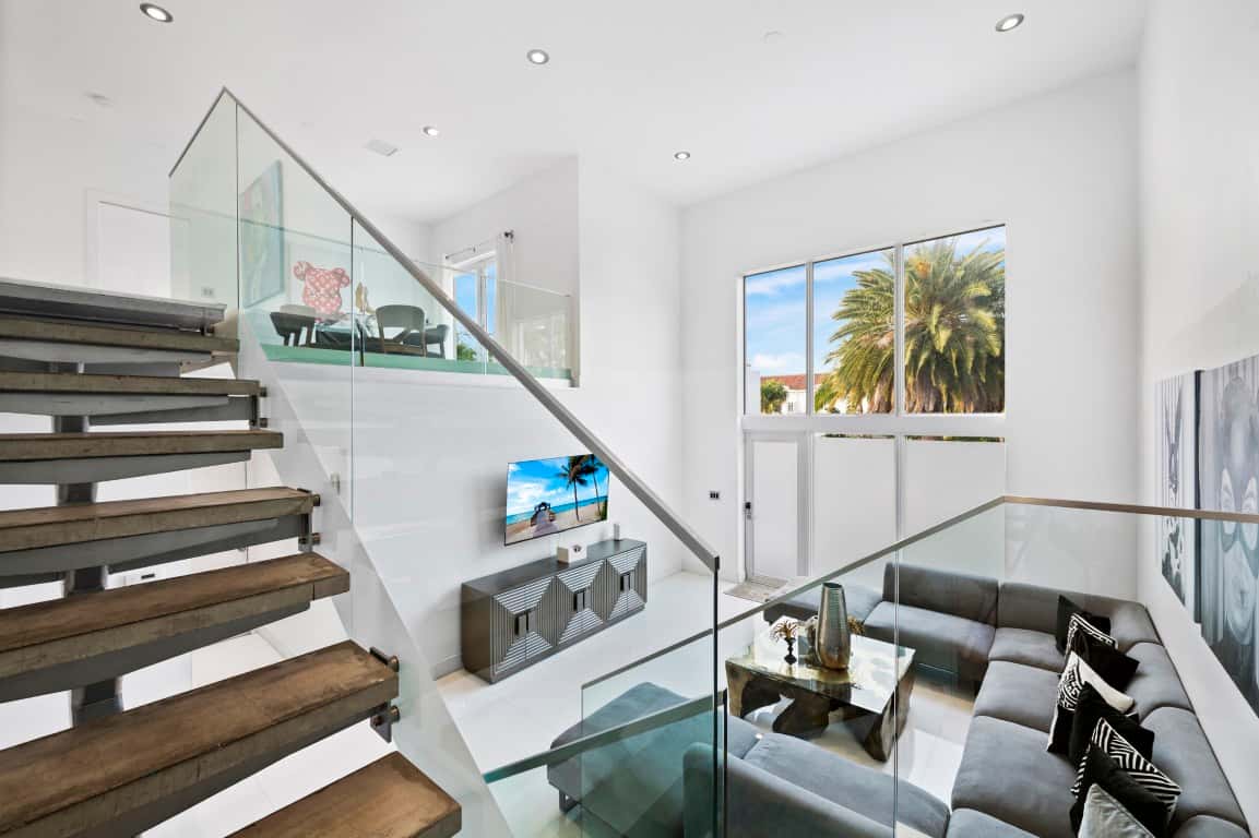 VILLA GLO Rental in Miami thumbnail 7