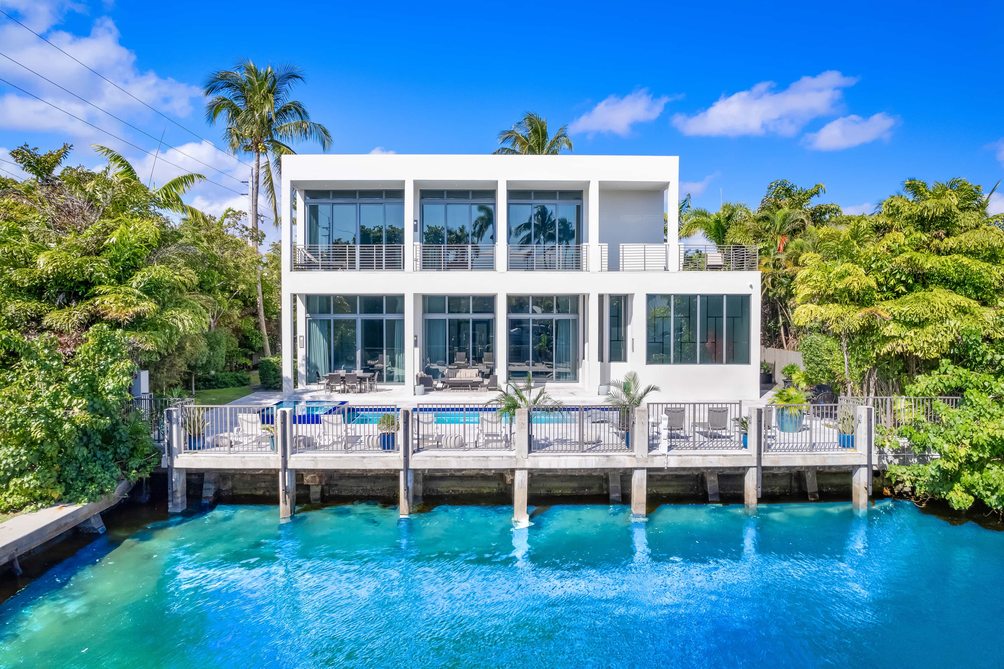 VILLA HAYDEN Rental in Miami thumbnail 1