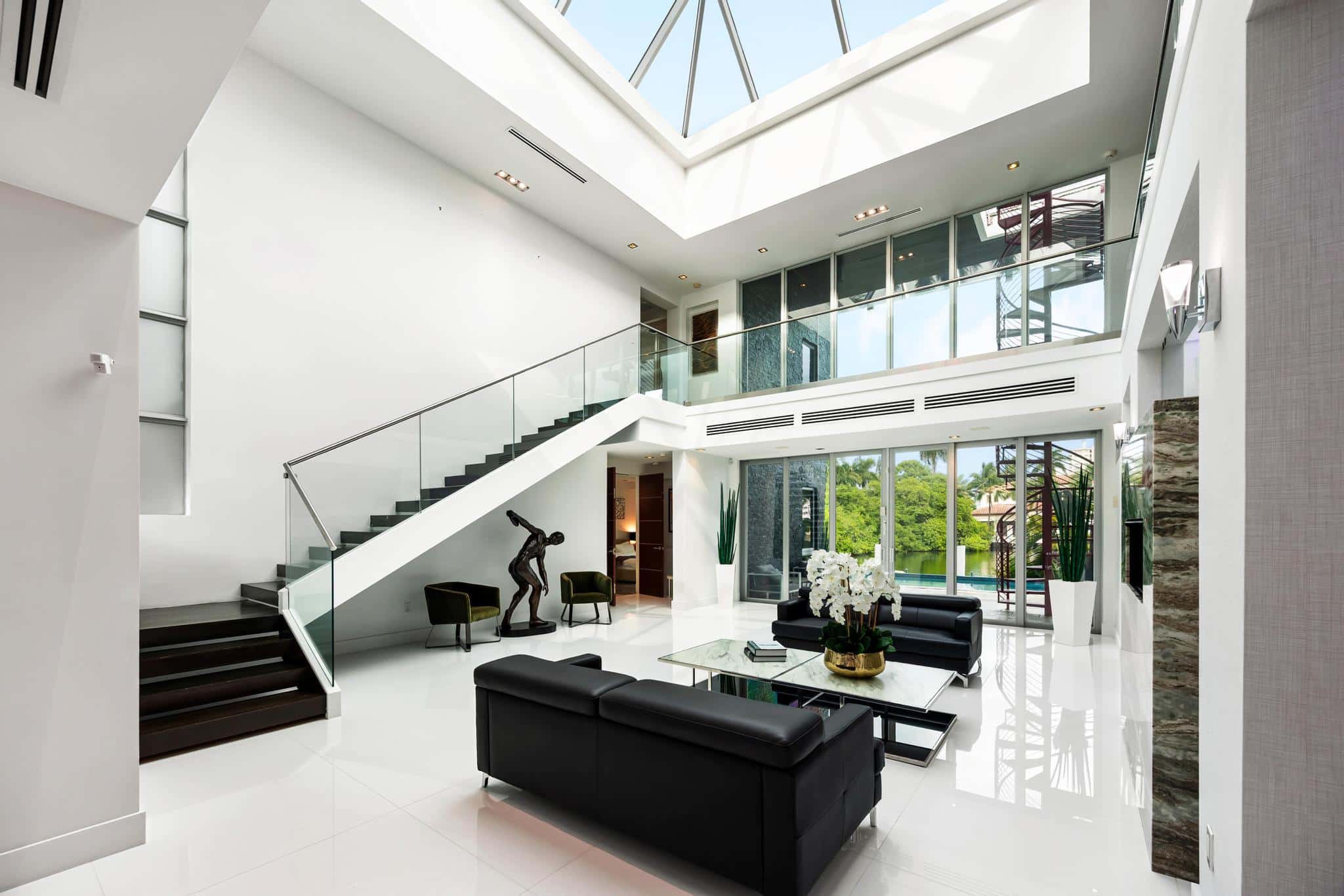 LAS PALMAS ROYAL Rental in Miami thumbnail 4