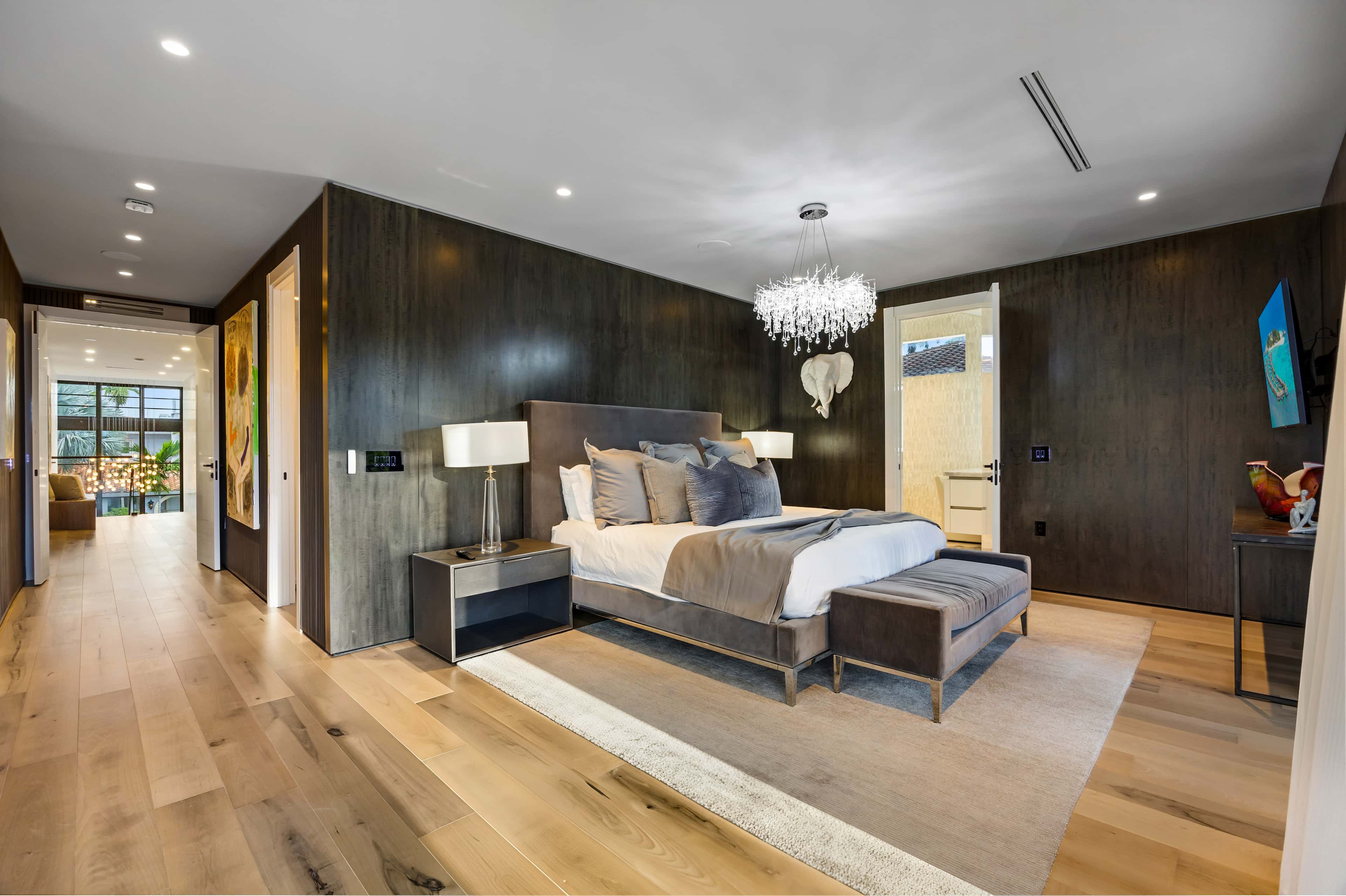 SAN MARCO BLEU Rental in Miami thumbnail 15