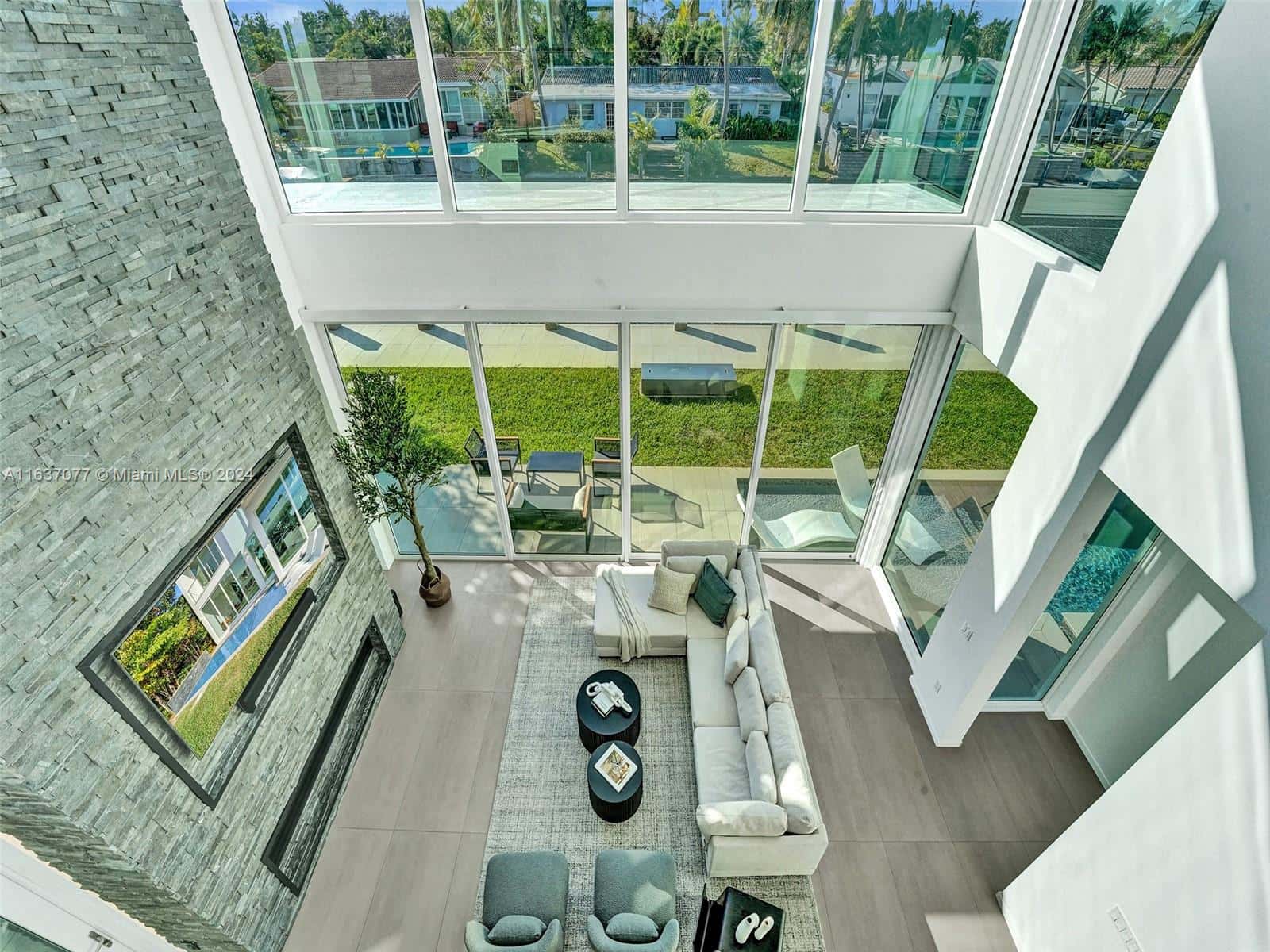 VILLA WREN Rental in Miami thumbnail 12