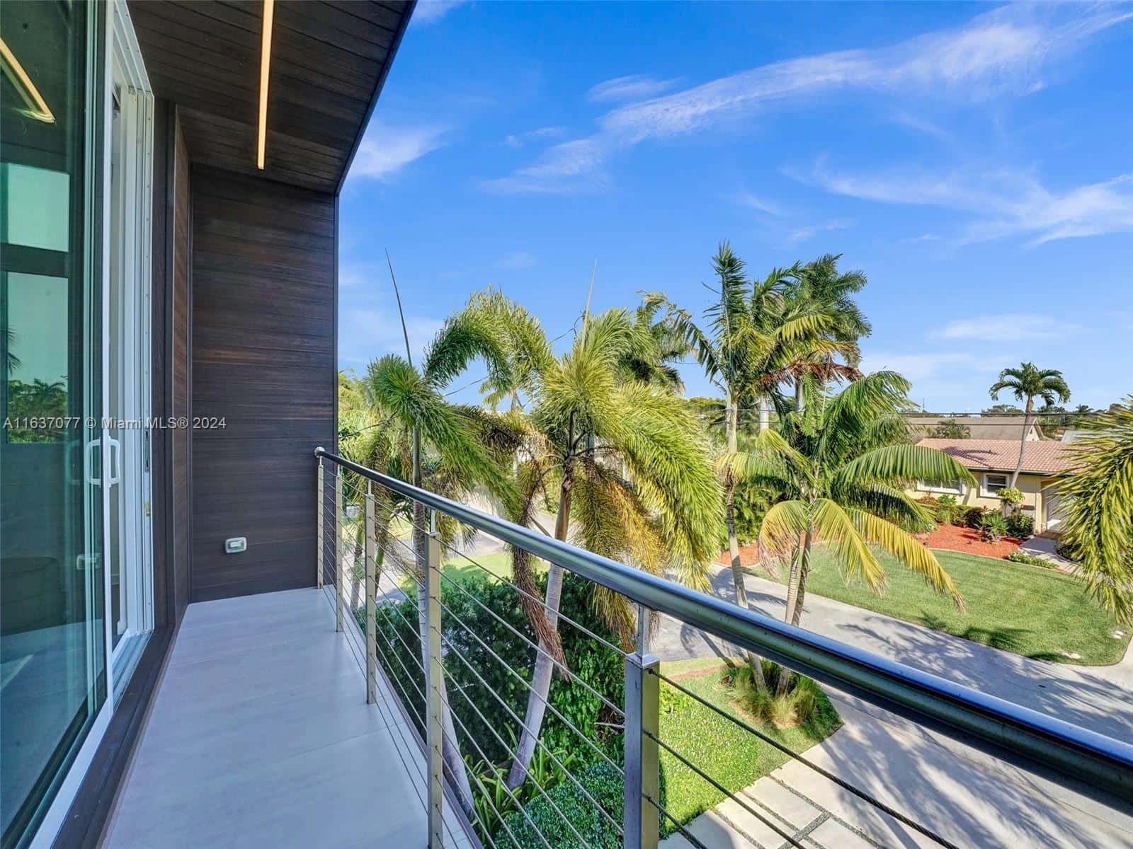 VILLA WREN Rental in Miami thumbnail 14