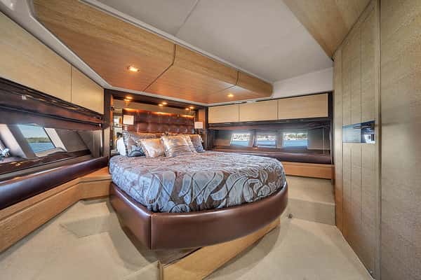 Azimut Flybridge 70' thumbnail 5