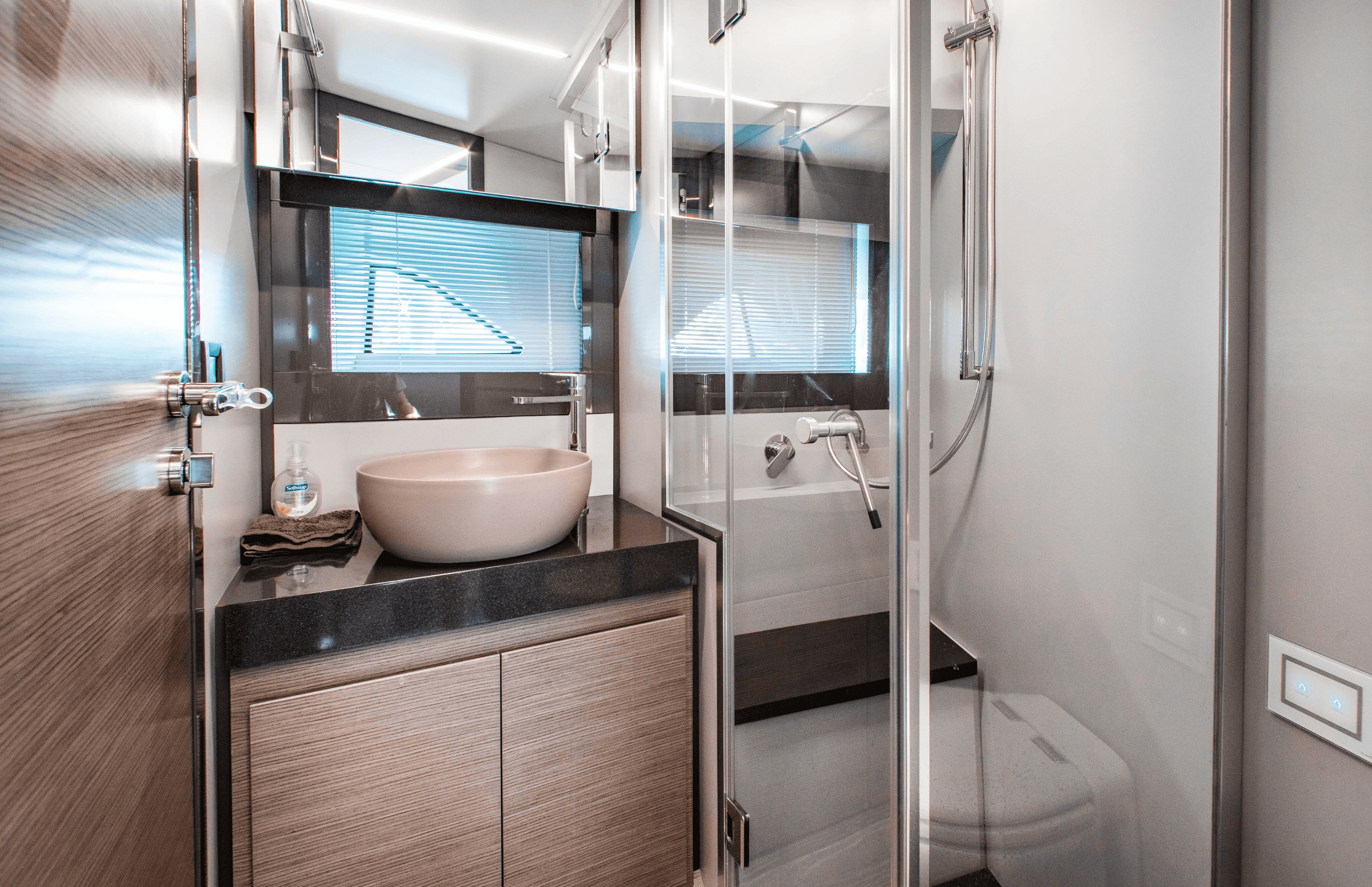 Pershing 58' thumbnail 6