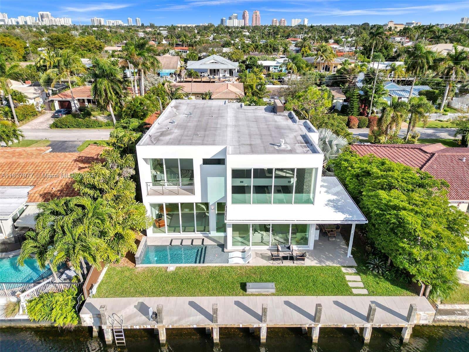 VILLA WREN thumbnail 2